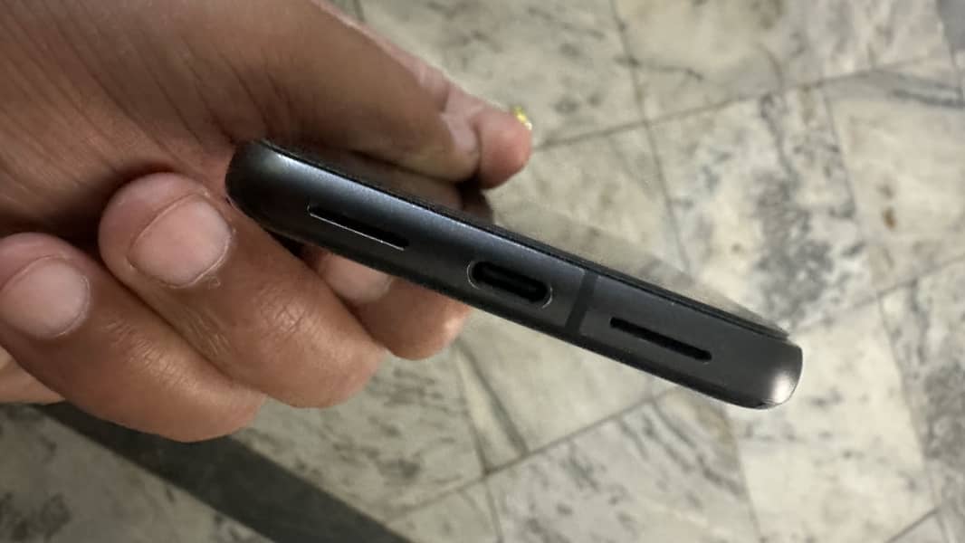 Google Pixel 8 official with box cable 8