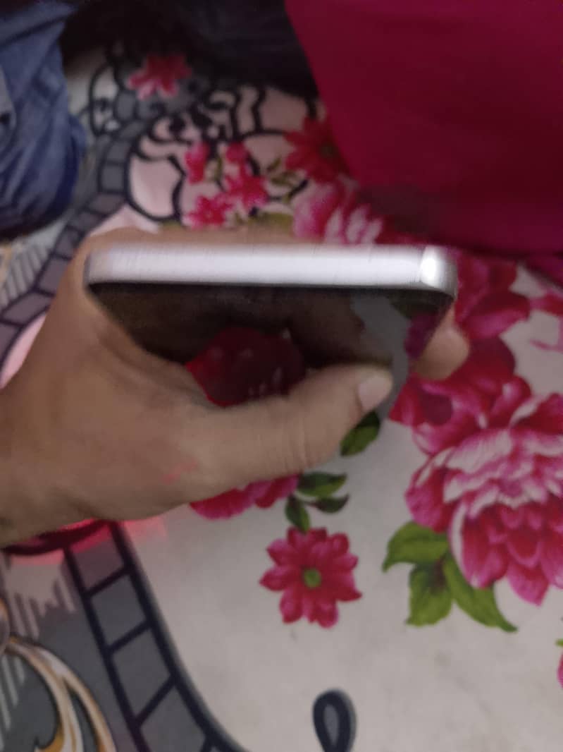 Realme C53 5