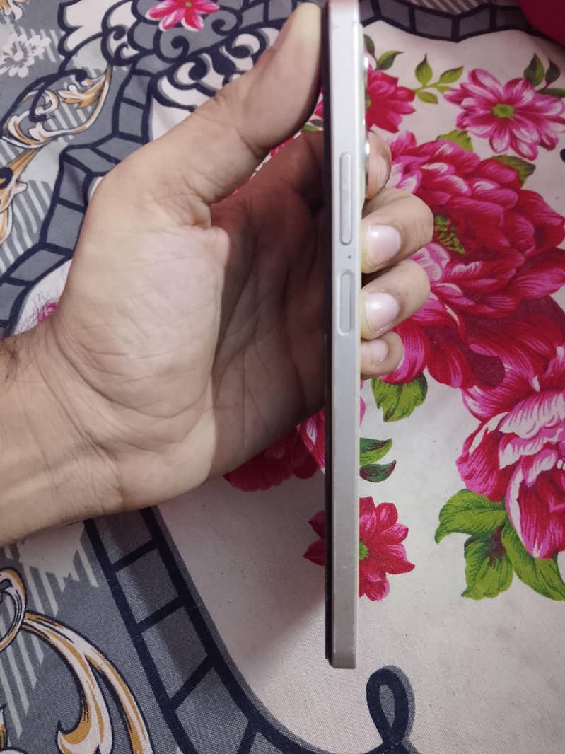 Realme C53 7