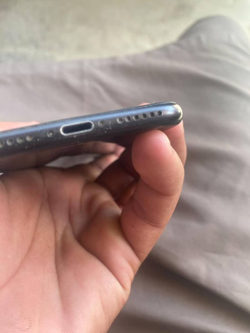 Apple iPhone 7 9