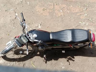 HONDA CD 70 2022 MODEL