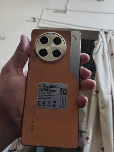 Tecno CAMON 30