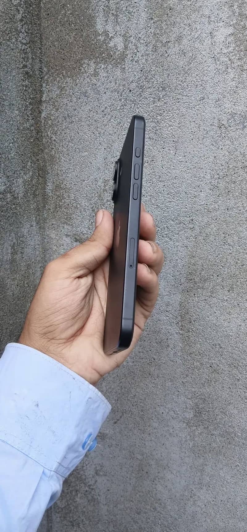 Apple iPhone 16 Plus 1