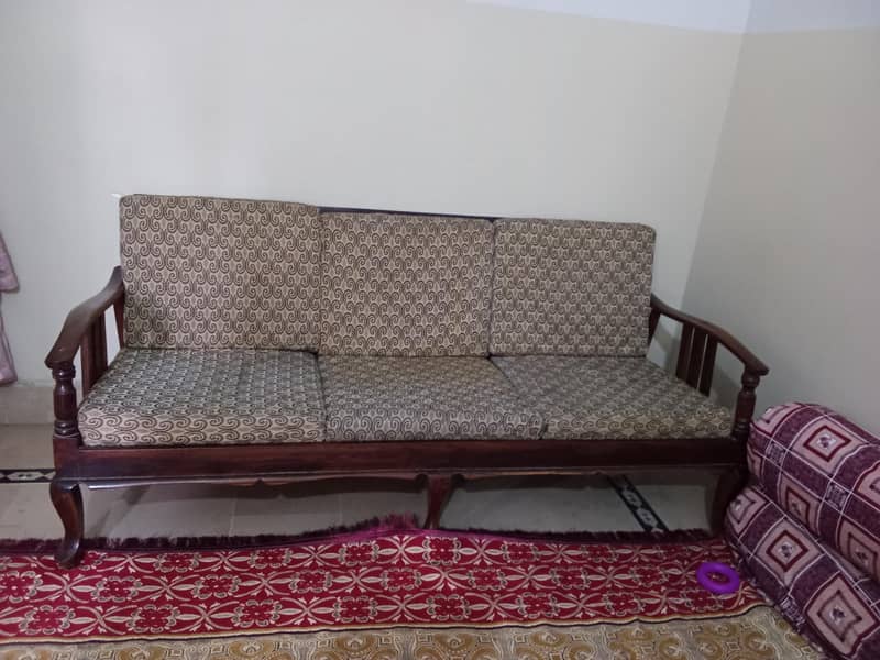 5 seeter sofa 1
