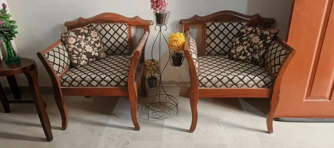 Sofa set, Dividor/ showcase