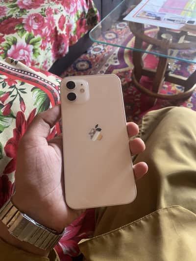 exchange karna h kessi axchy phone sy