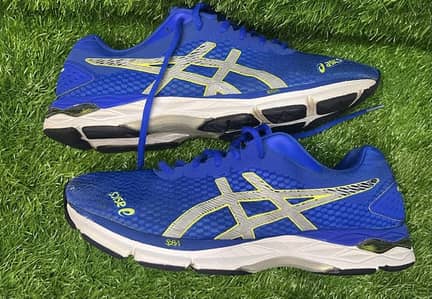 Original Asics shoes for sale