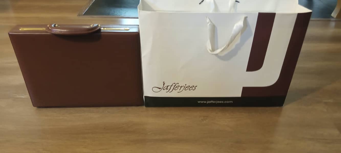 Jafferjees Executive Briefcase 2
