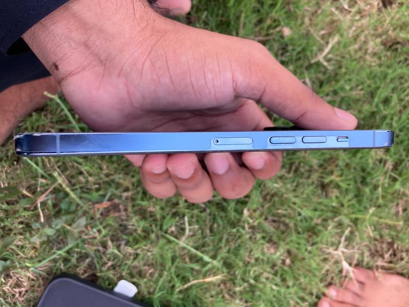 Apple iPhone 13 Pro Max 3