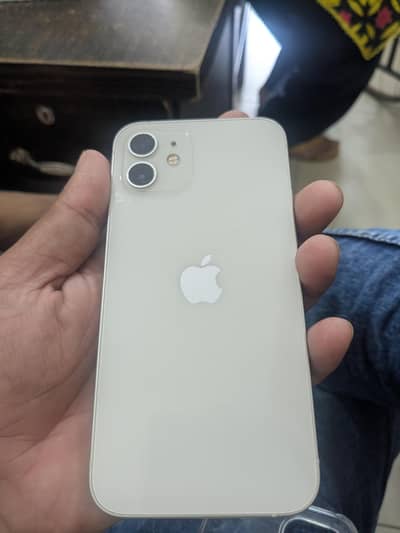 Apple iPhone 12