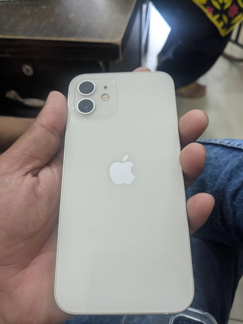 Apple iPhone 12 0