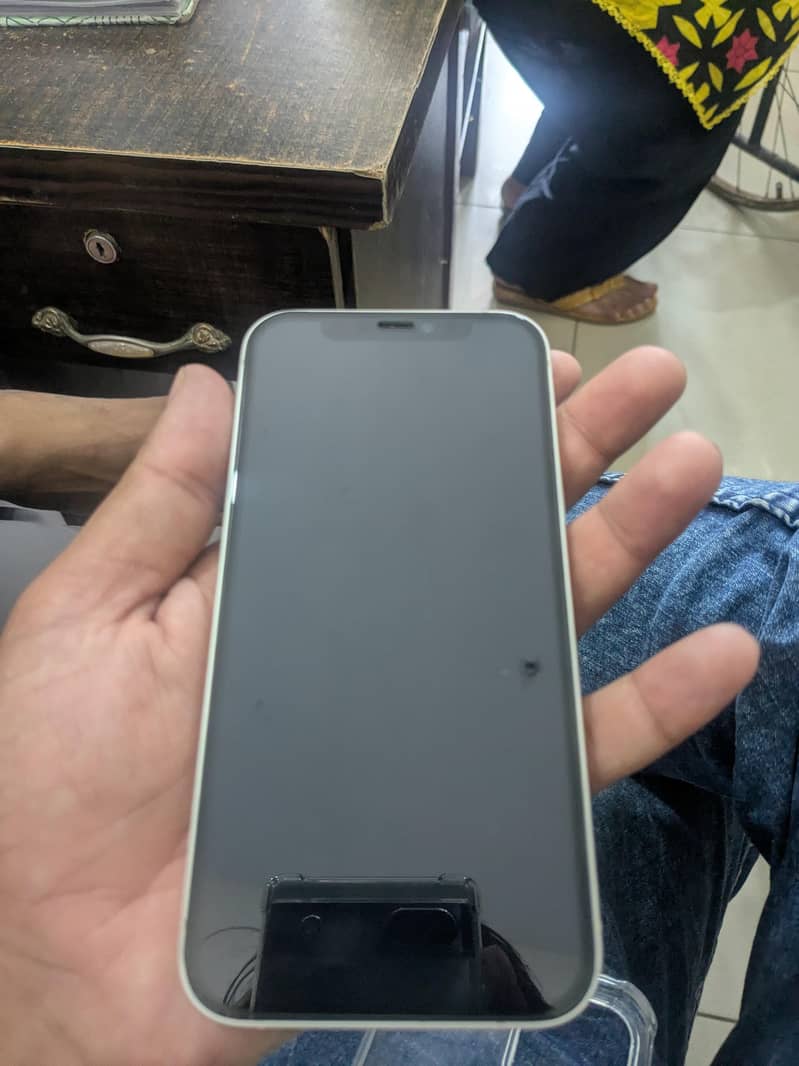 Apple iPhone 12 2