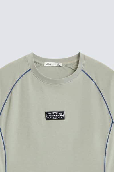 Raglan Sleeves T-Shirt With Label Patch