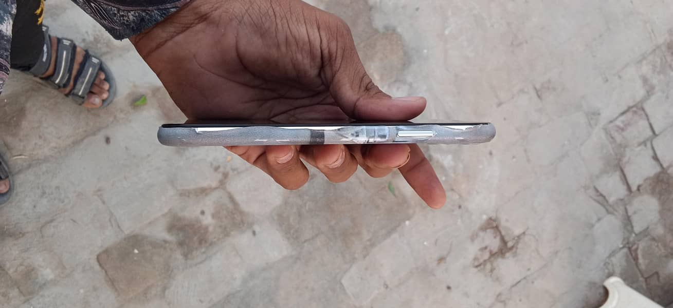 Apple iPhone 11 0
