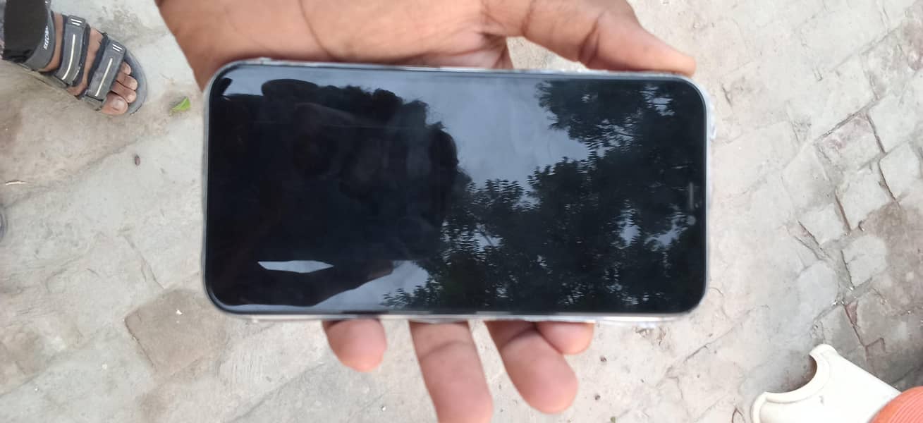 Apple iPhone 11 5