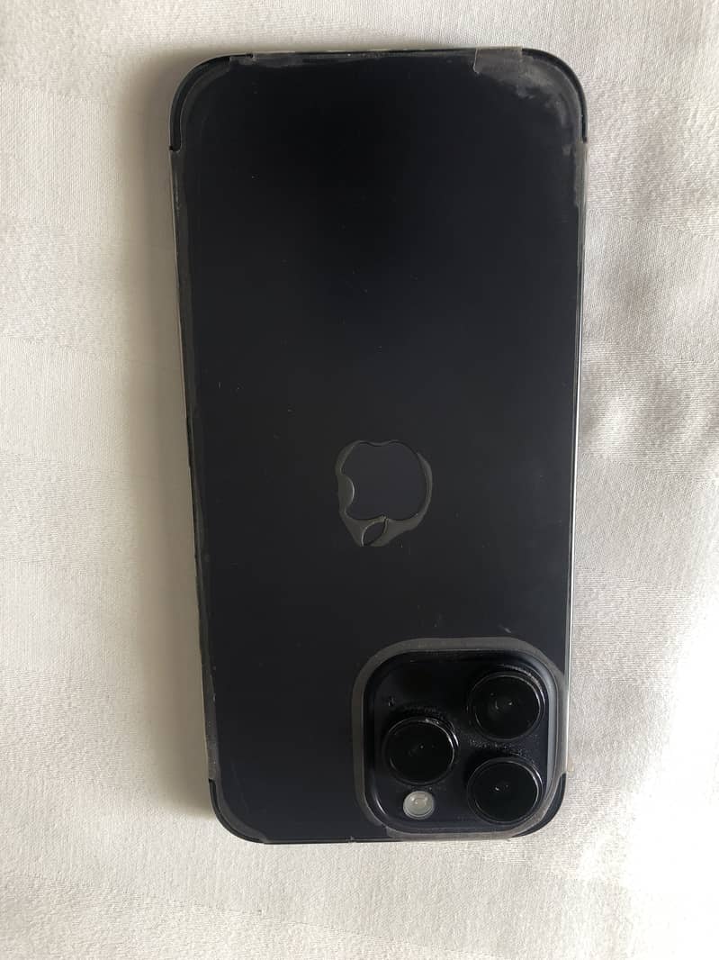 Apple iPhone 14 Pro Max 4