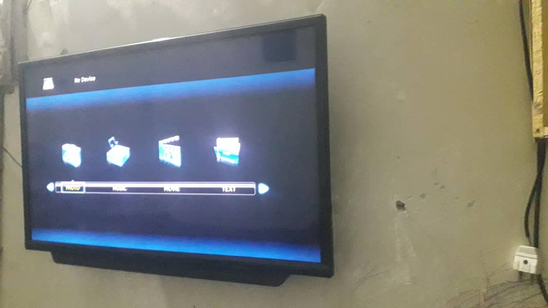 LCD 32 inch 5