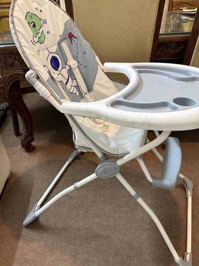 Baby High Chair with Tray – Good Condition