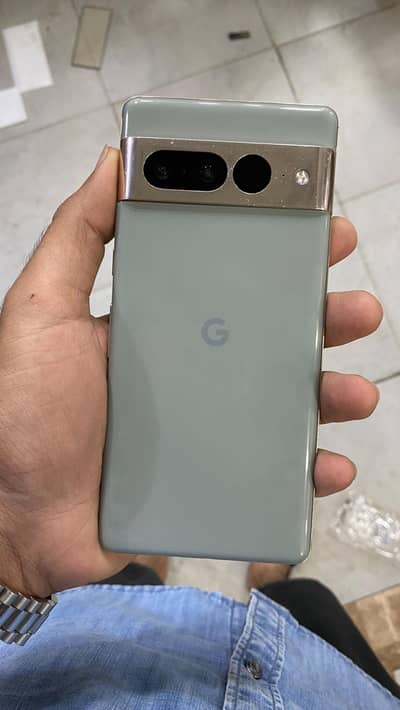 Google Pixel 7 Pro official approved (exchange possible)