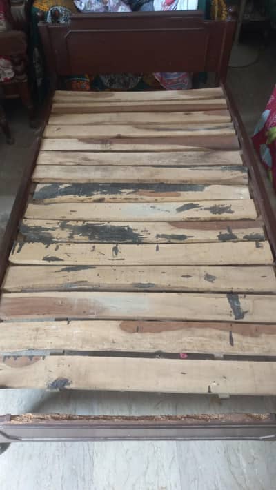 Single bed for sale