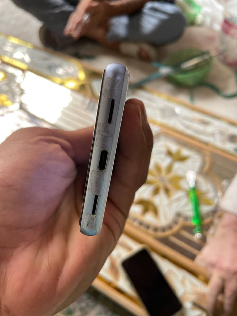 Google Pixel 7 5