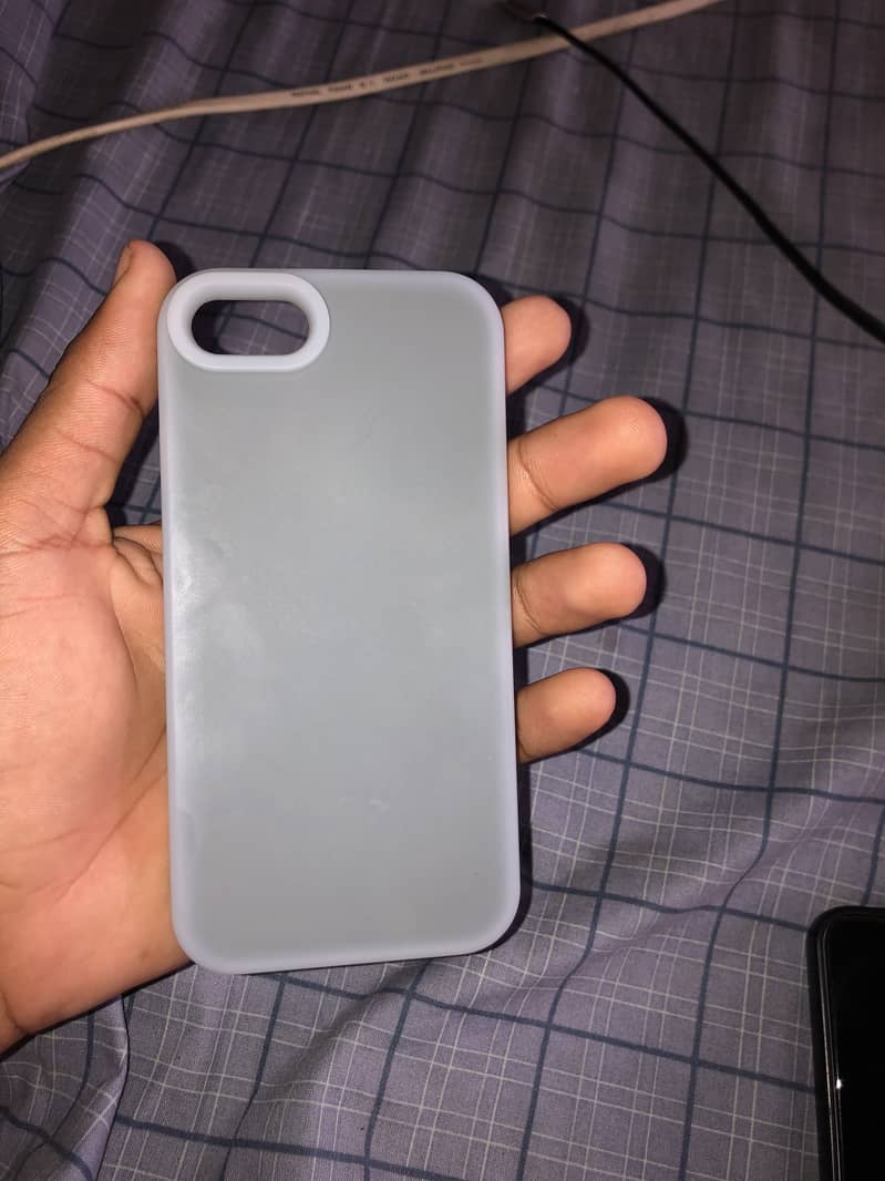 Apple iPhone 8 3