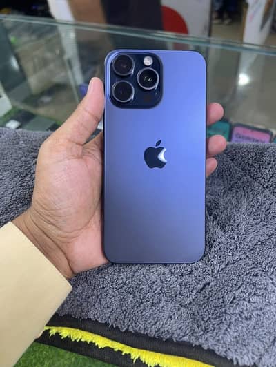 Apple iPhone 15 pro max 256gb with box