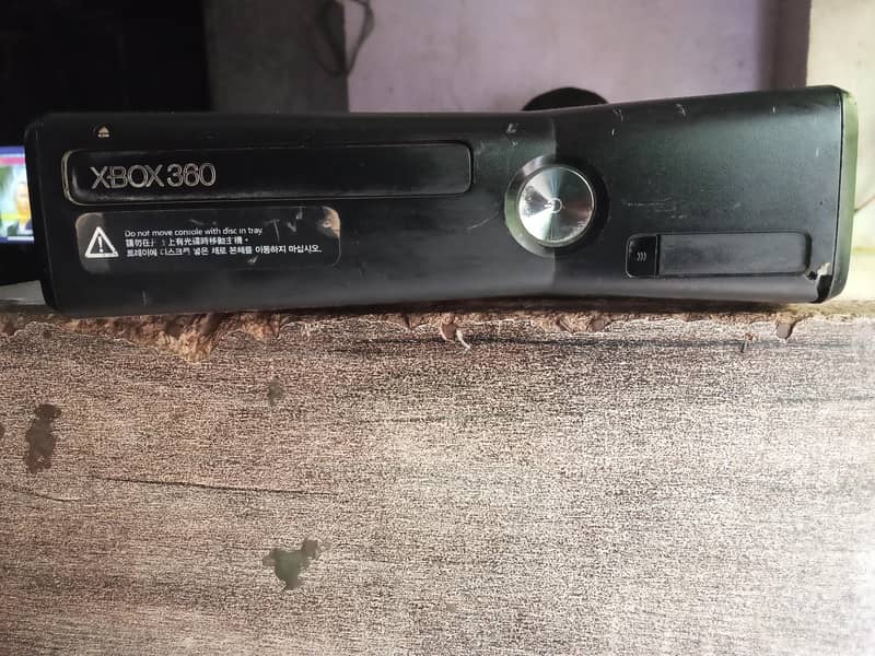 Xbox 360 S 4