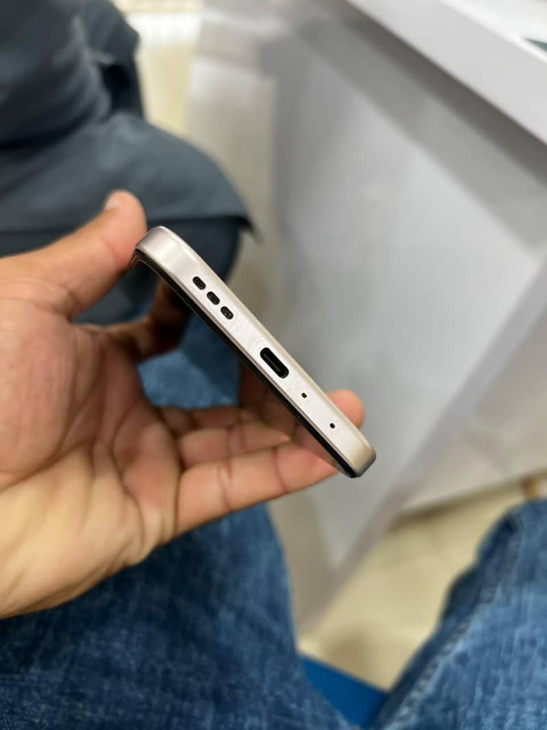OPPO A6 2