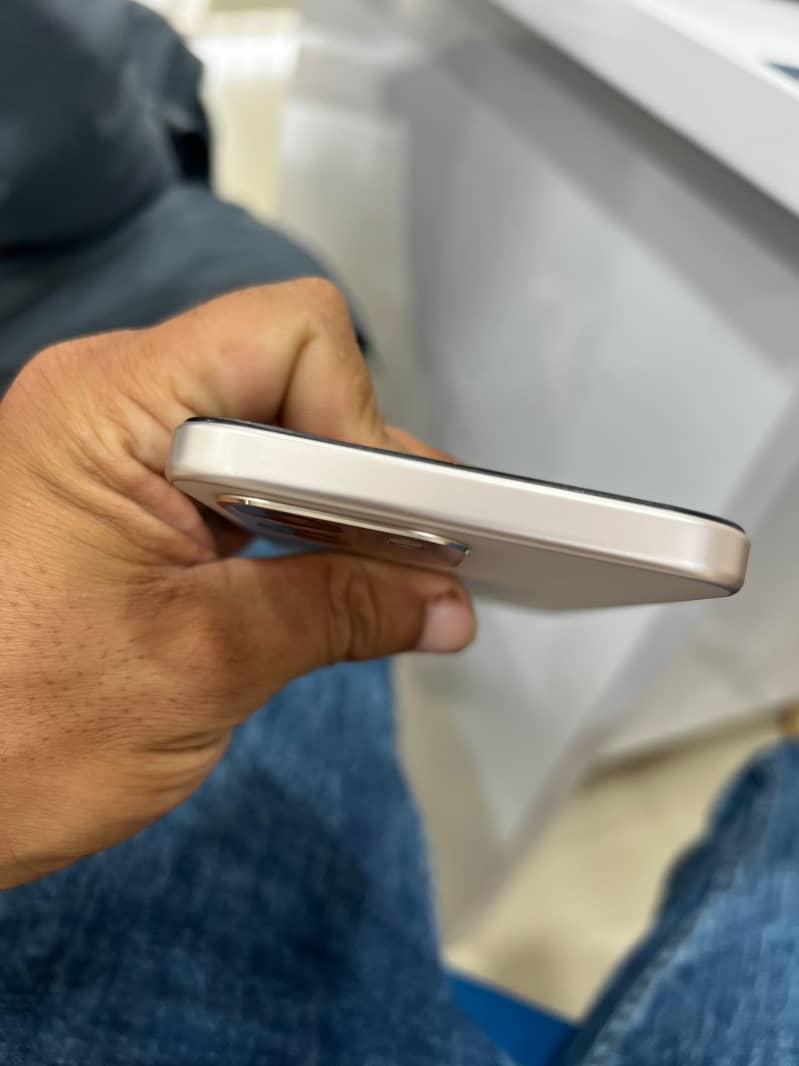 OPPO A6 5