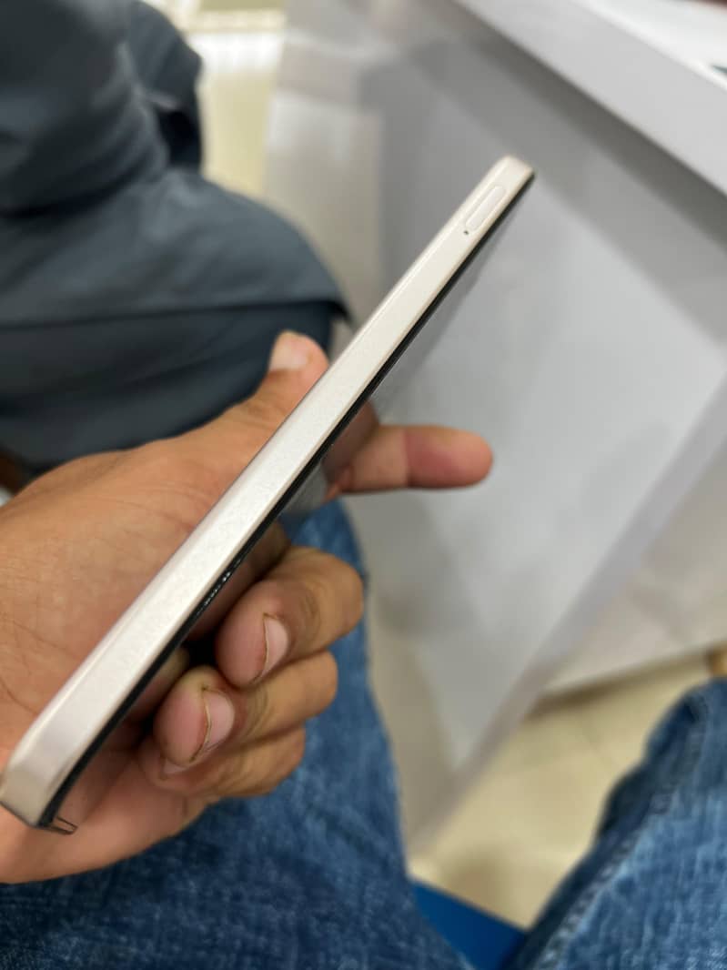 OPPO A6 6
