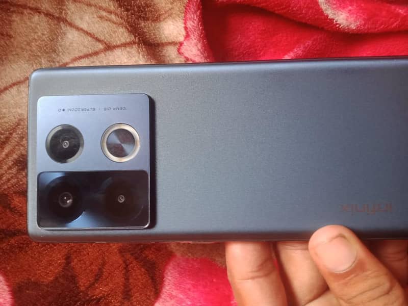 Infinix Note 40 Pro 1