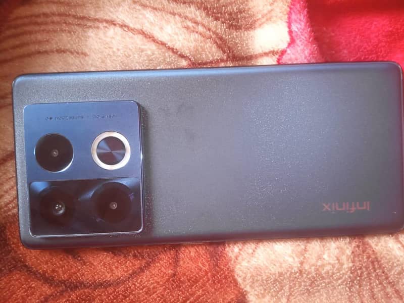 Infinix Note 40 Pro 3