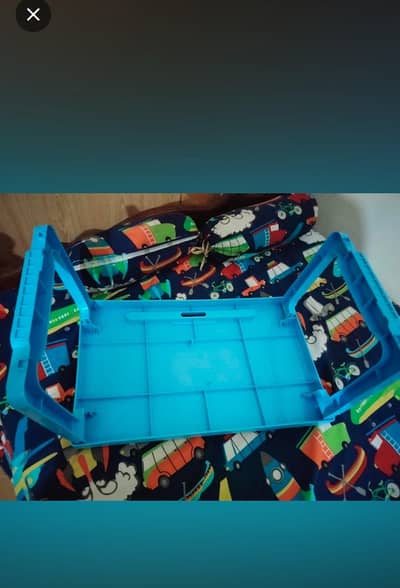 folding table