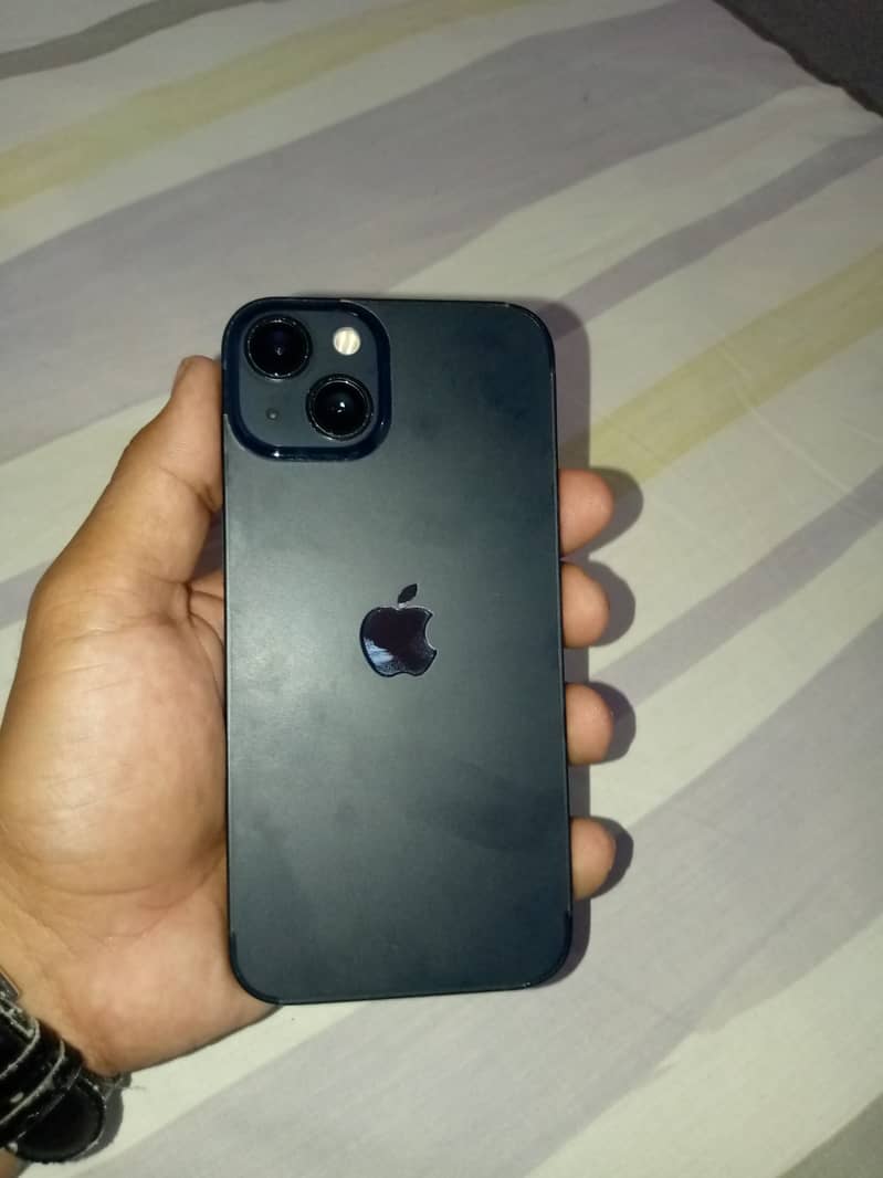 iPhone 13 6