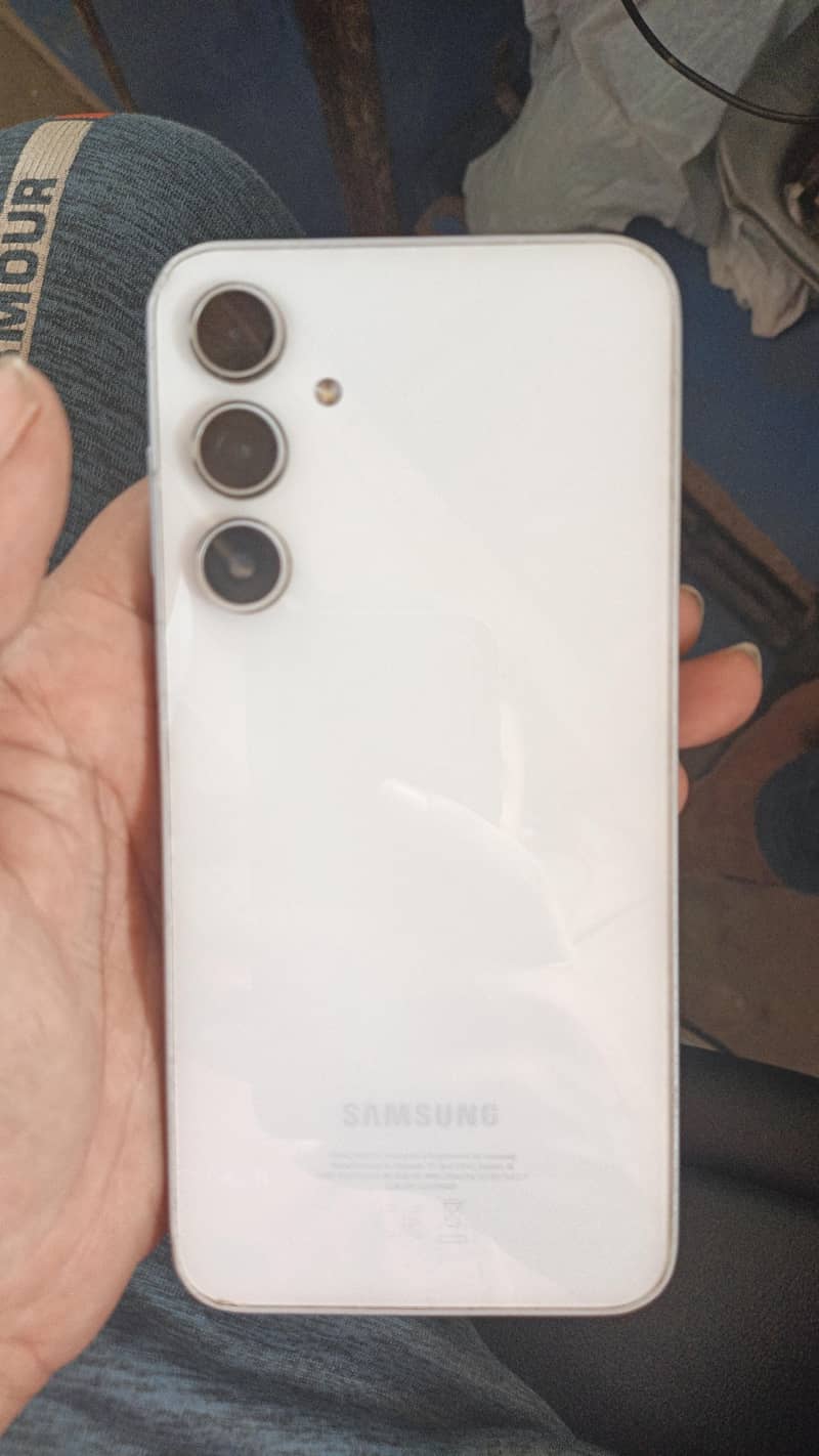 OPPO A35 1