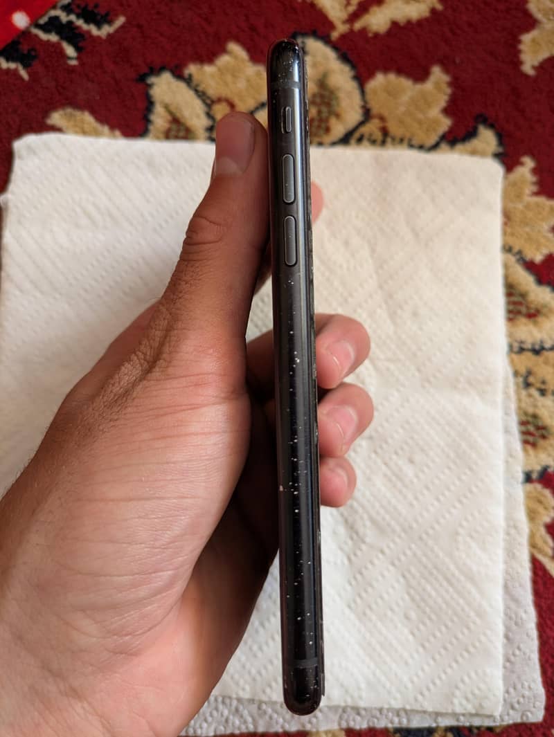 Apple iPhone XR 3
