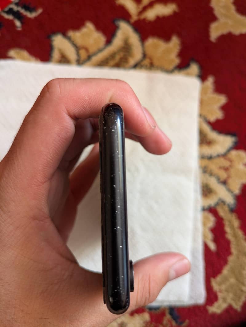 Apple iPhone XR 5