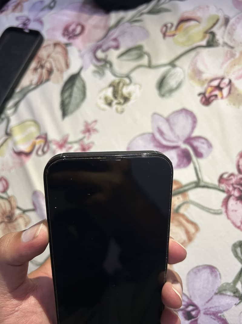 Apple iPhone 13 Pro 4