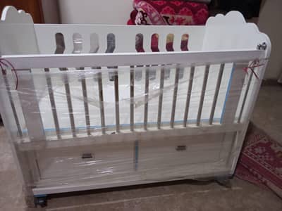 baby cot