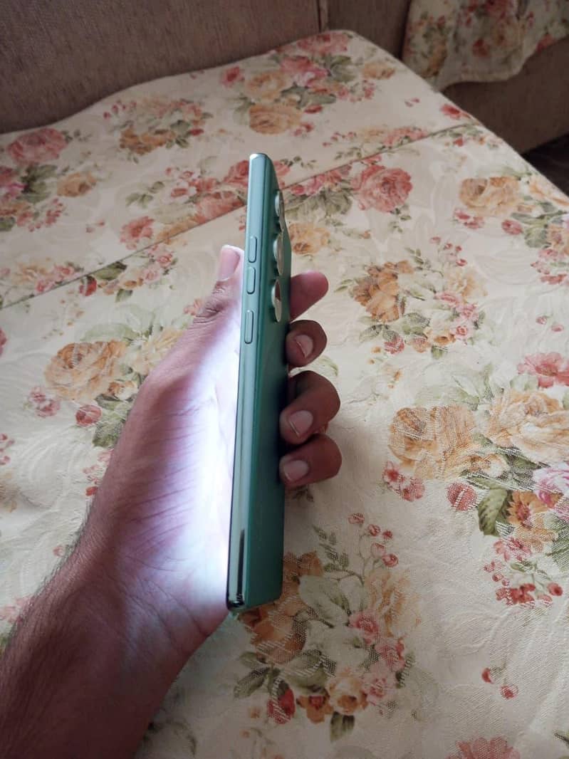 Tecno CAMON 40 1