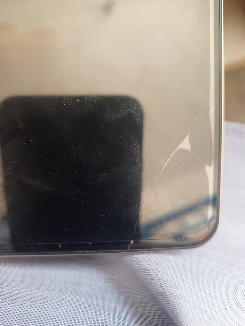 Apple iPhone 16 Pro Max 1