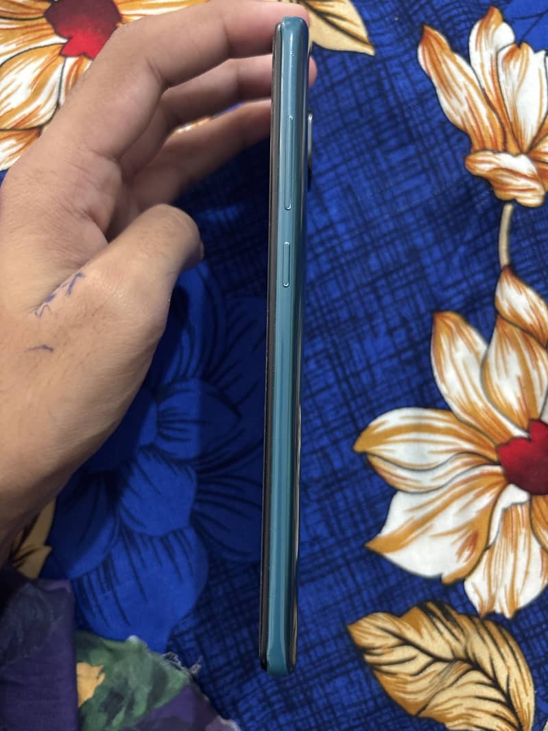 Xiaomi Redmi Note 9 3