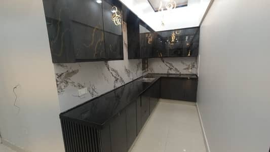 Stunning Prime Location 1750 Square Feet Flat In North Nazimabad - Block N Available