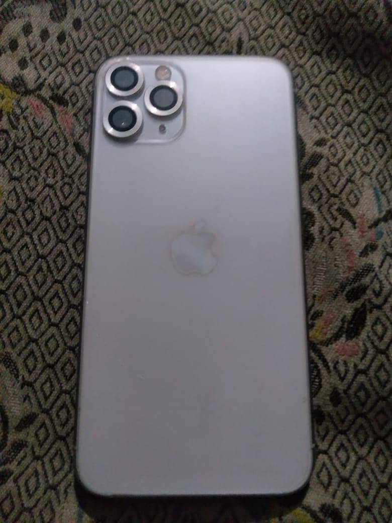 Apple iPhone 11 Pro 1