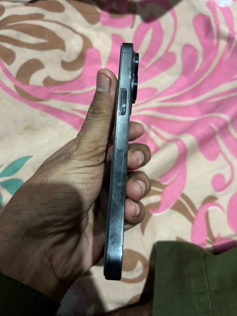 Apple iPhone 13 Pro 6