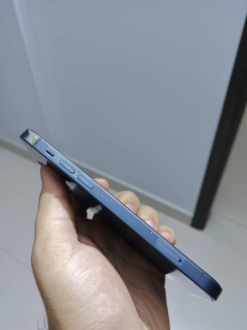 Apple iPhone 12 Pro 2