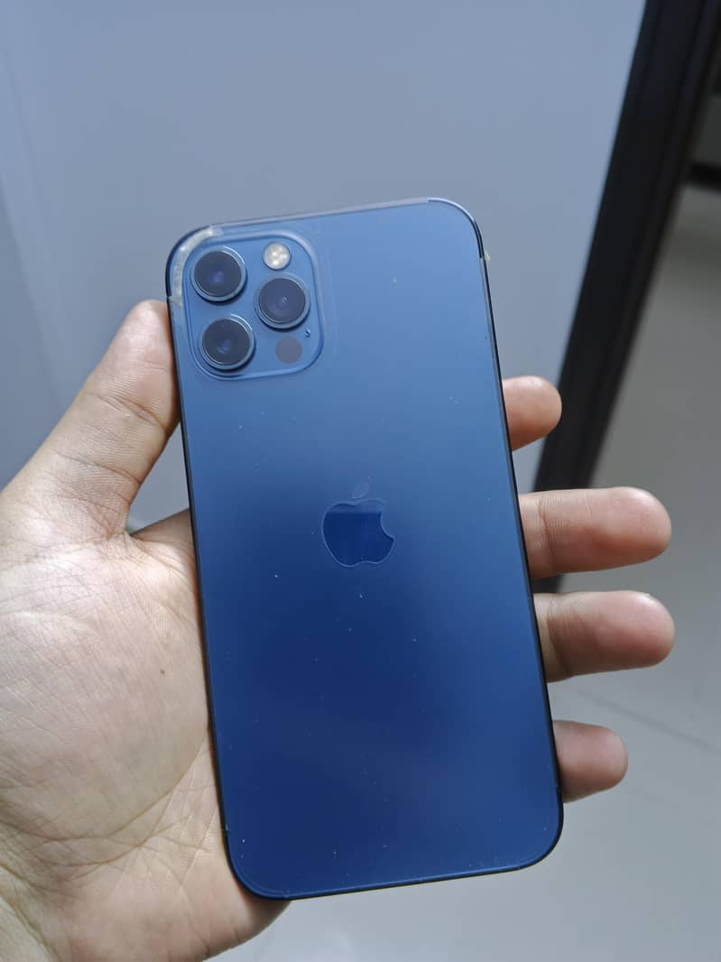 Apple iPhone 12 Pro 4