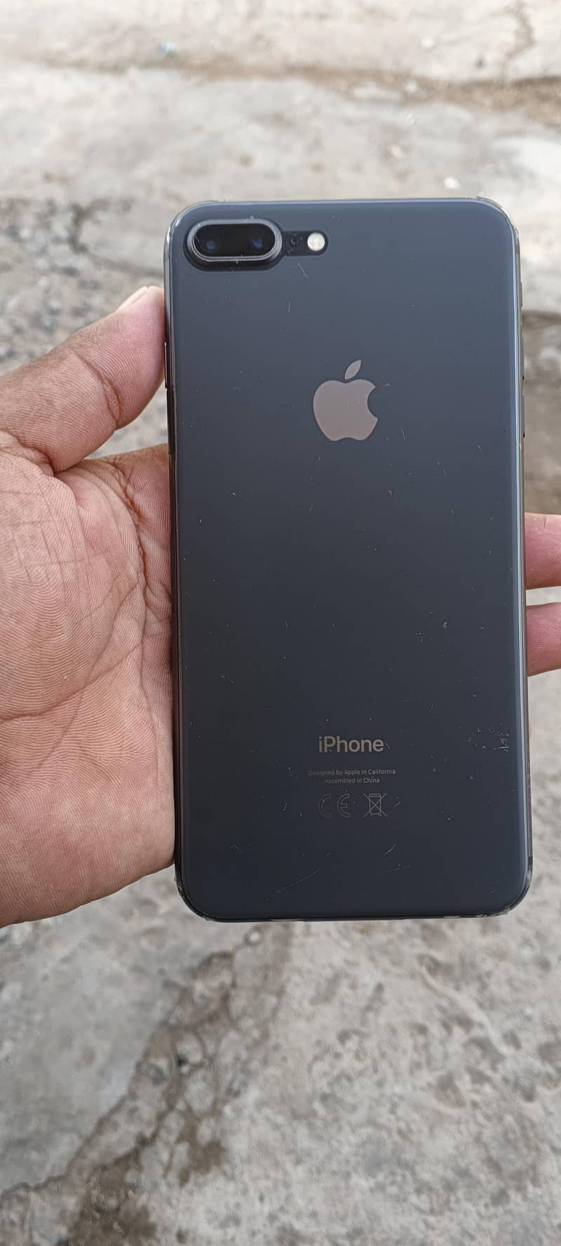 Apple iPhone 8 Plus 4