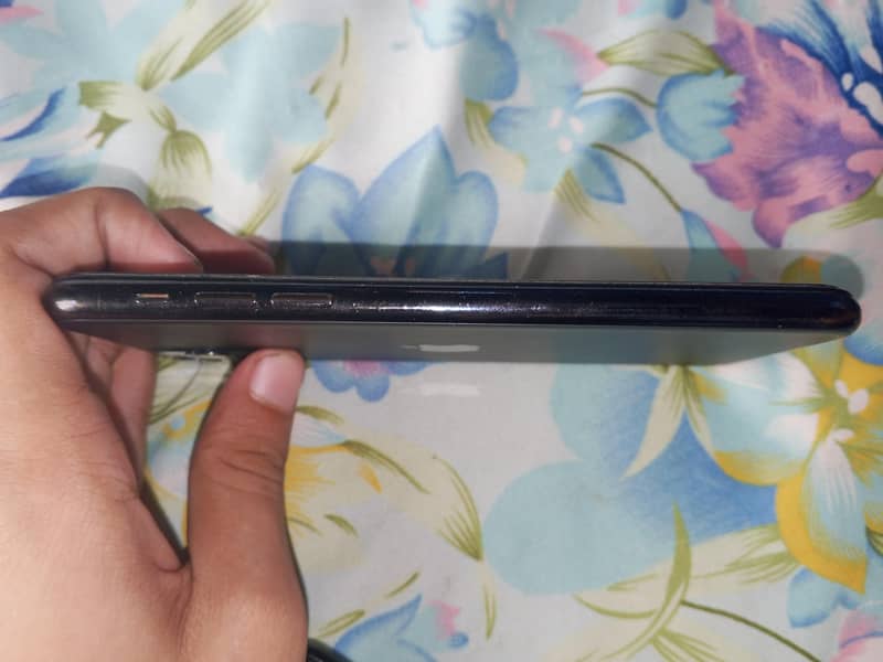 iphone 11 pro max 2
